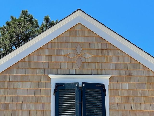 Shingle siding on a gable